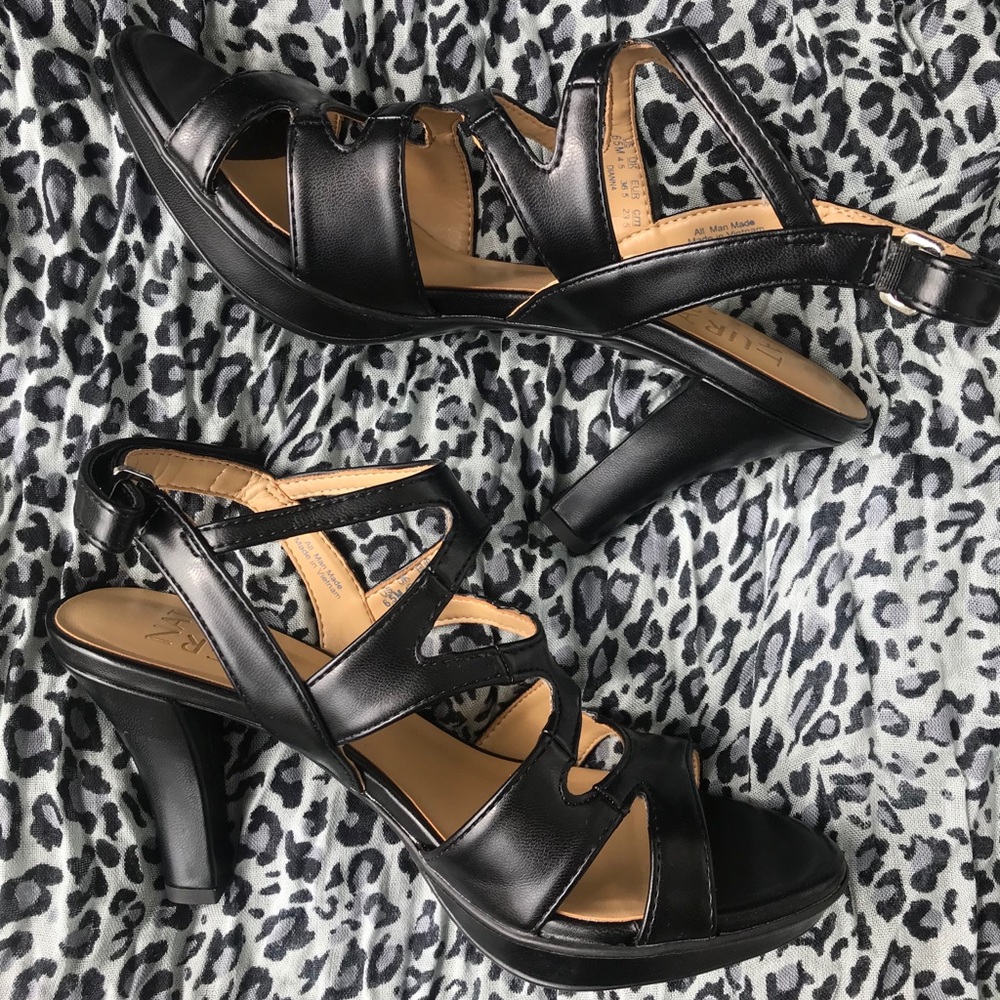 Naturalizer Dianna Most Favorite Pumps!